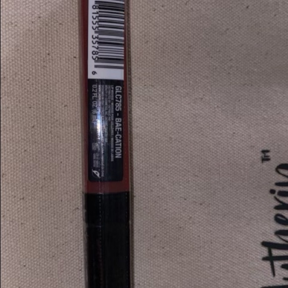 Make up - Picture 3 of 5